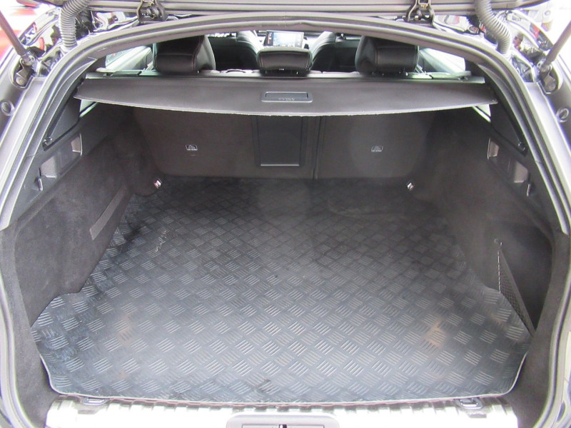 Photo 14 de l'offre de PEUGEOT 508 SW BLUEHDI 160CH S&S GT LINE EAT8 à 29995€ chez Remiremont automobiles