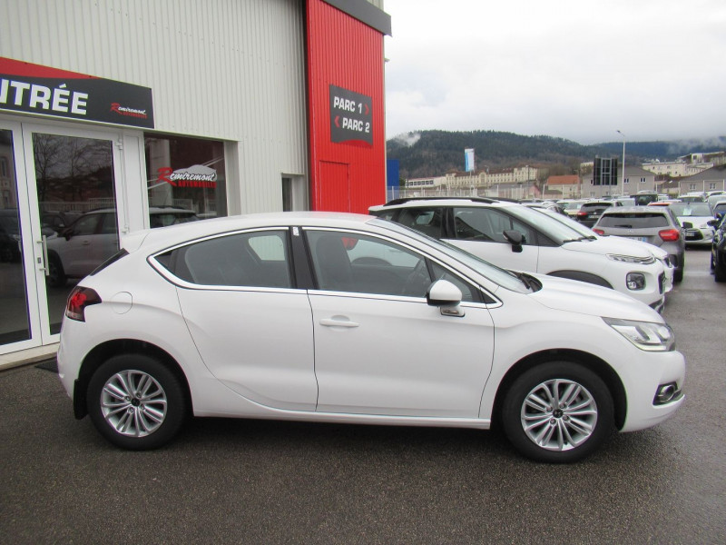 Photo 11 de l'offre de DS DS 4 BLUEHDI 120CH BE CHIC S&S EAT6 à 13995€ chez Remiremont automobiles