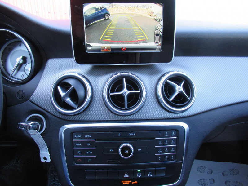Photo 12 de l'offre de MERCEDES-BENZ GLA 200 D INSPIRATION à 21995€ chez Remiremont automobiles