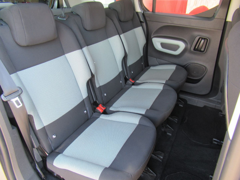 Photo 10 de l'offre de CITROEN BERLINGO 7PL M BLUEHDI 100CH FEEL 7 SIEGES à 21995€ chez Remiremont automobiles