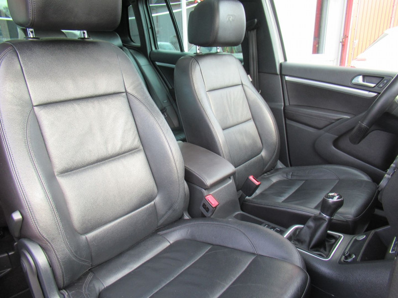 Photo 15 de l'offre de VOLKSWAGEN TIGUAN 1.4 TSI 150CH BLUEMOTION TECHNOLOGY R EXCLUSIVE à 19995€ chez Remiremont automobiles