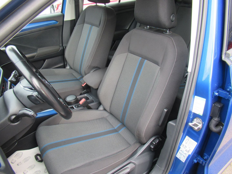 Photo 3 de l'offre de VOLKSWAGEN T-ROC 2.0 TDI 150CH CARAT 4MOTION DSG7 à 25995€ chez Remiremont automobiles