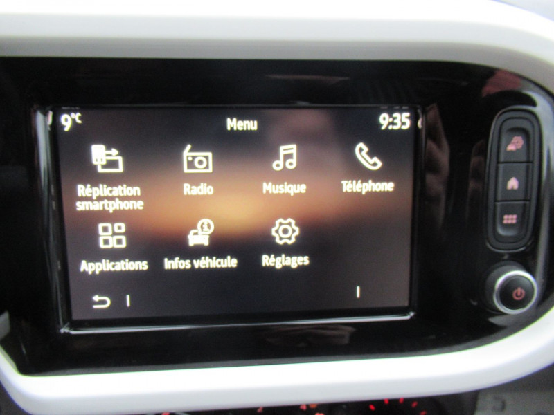 Photo 4 de l'offre de RENAULT TWINGO 1.0 SCE 75CH INTENS à 11995€ chez Remiremont automobiles