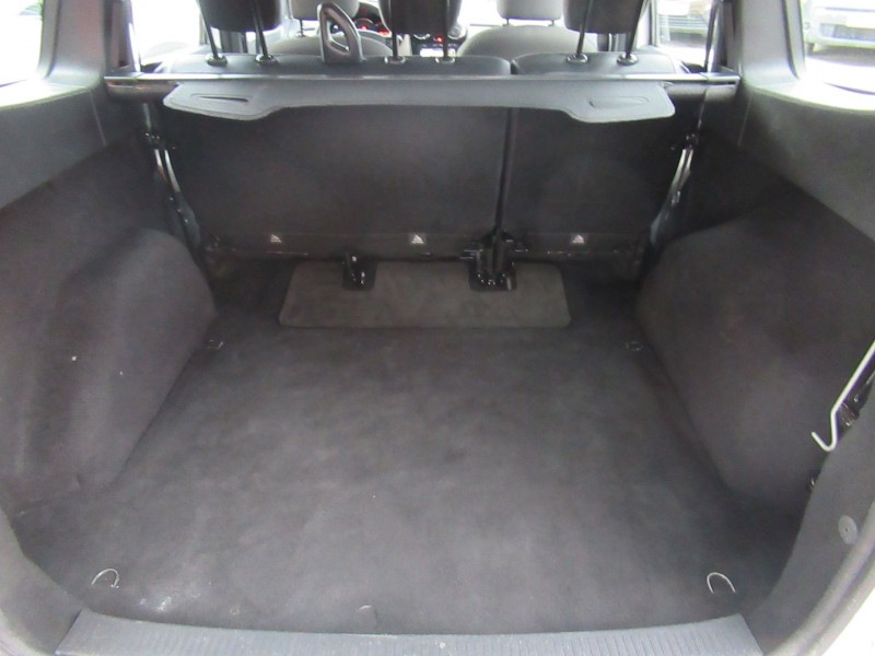 Photo 9 de l'offre de DACIA LODGY 1.2 TCE 115CH BLACK LINE 5 PLACES à 11995€ chez Remiremont automobiles