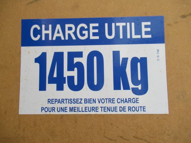 Photo 18 de l'offre de PEUGEOT BOXER FG 435 L4H3 2.2 BLUEHDI S&S 140CH ASPHALT à 24995€ chez Remiremont automobiles