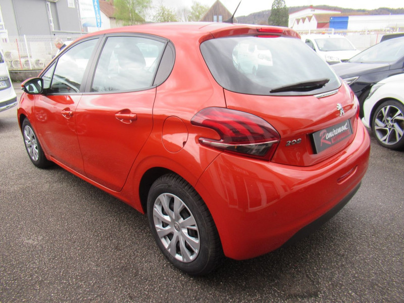 Photo 7 de l'offre de PEUGEOT 208 1.5 BLUEHDI 100CH E6.C ACTIVE BUSINESS S&S BVM5 86G 5P à 12495€ chez Remiremont automobiles