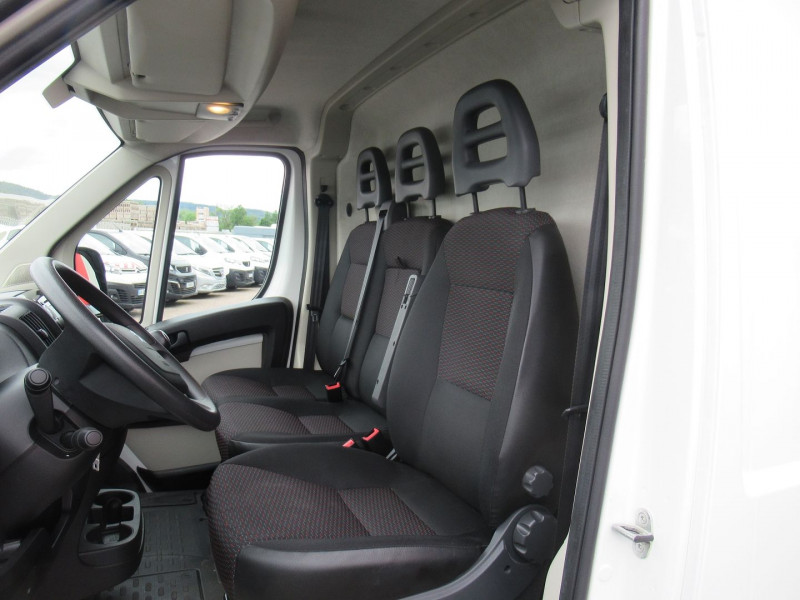 Photo 3 de l'offre de PEUGEOT BOXER FG 435 L4H2 2.0 BLUEHDI 130 PREMIUM à 20995€ chez Remiremont automobiles