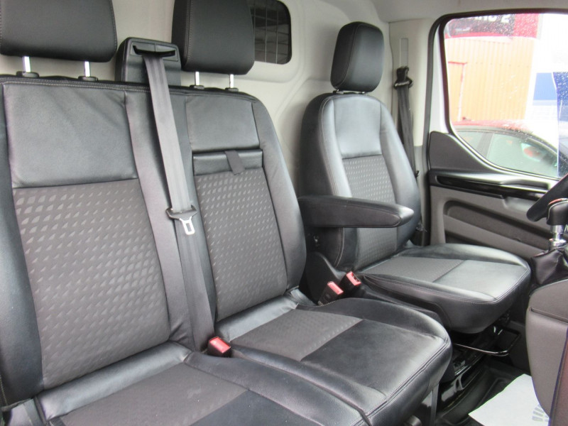 Photo 15 de l'offre de FORD TRANSIT CUSTOM FG 320 L1H1 2.0 TDCI 185 SPORT à 34995€ chez Remiremont automobiles