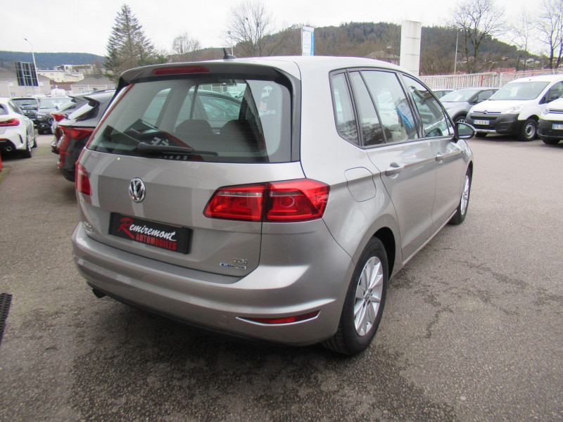 Photo 17 de l'offre de VOLKSWAGEN GOLF SPORTSVAN 1.6 TDI 110CH BLUEMOTION FAP TRENDLINE BUSINESS à 13995€ chez Remiremont automobiles