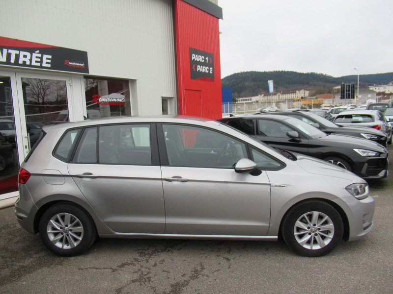 Photo 13 de l'offre de VOLKSWAGEN GOLF SPORTSVAN 1.6 TDI 110CH BLUEMOTION FAP TRENDLINE BUSINESS à 13995€ chez Remiremont automobiles