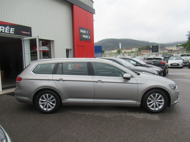 Photo 16 de l'offre de VOLKSWAGEN PASSAT SW 1.6 TDI 120CH BLUEMOTION TECHNOLOGY CONFORTLINE BUSINESS à 12995€ chez Remiremont automobiles