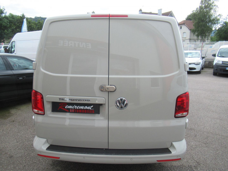 Photo 17 de l'offre de VOLKSWAGEN TRANSPORTER FG 2.8T L1H1 2.0 TDI 198CH BUSINESS PLUS DSG7 à 34995€ chez Remiremont automobiles