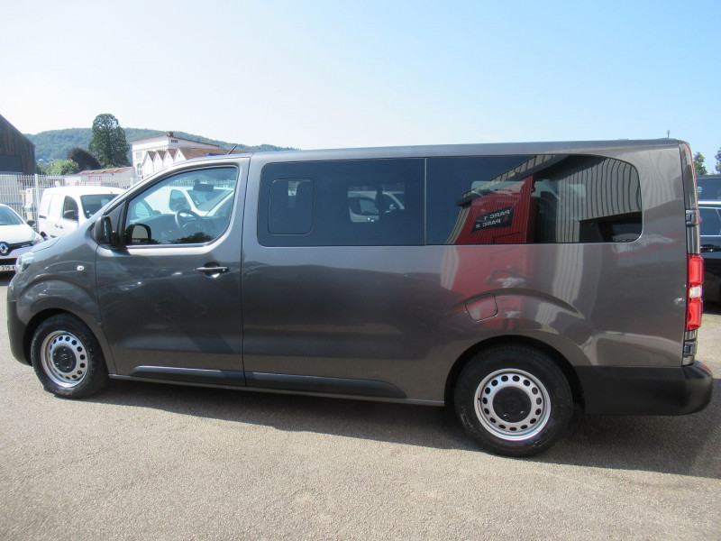 Photo 12 de l'offre de TOYOTA PROACE COMBI LONG 1.5 120 D-4D DYNAMIC RC21 à 27495€ chez Remiremont automobiles