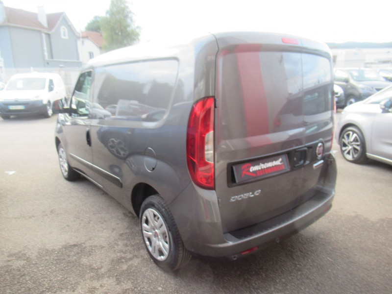 Photo 2 de l'offre de FIAT DOBLO CARGO 1.3 MULTIJET 95CH PACK PROFESSIONAL E6 à 11995€ chez Remiremont automobiles