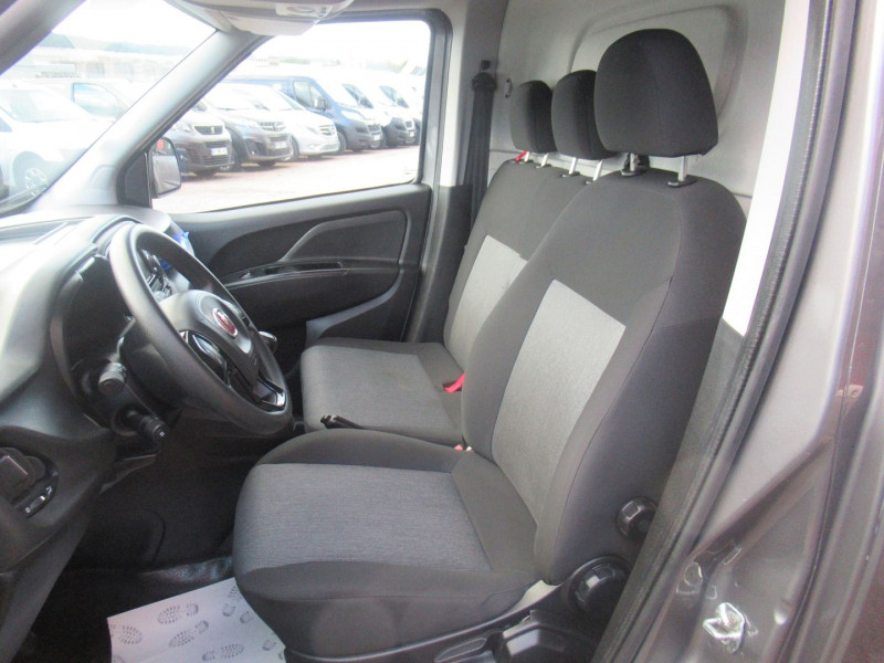 Photo 3 de l'offre de FIAT DOBLO CARGO 1.3 MULTIJET 95CH PACK PROFESSIONAL E6 à 11995€ chez Remiremont automobiles