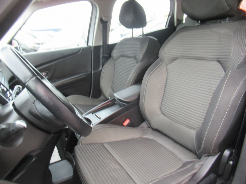 Photo 3 de l'offre de RENAULT GRAND SCENIC IV 1.6 DCI 130CH ENERGY BUSINESS 7 PLACES à 13995€ chez Remiremont automobiles