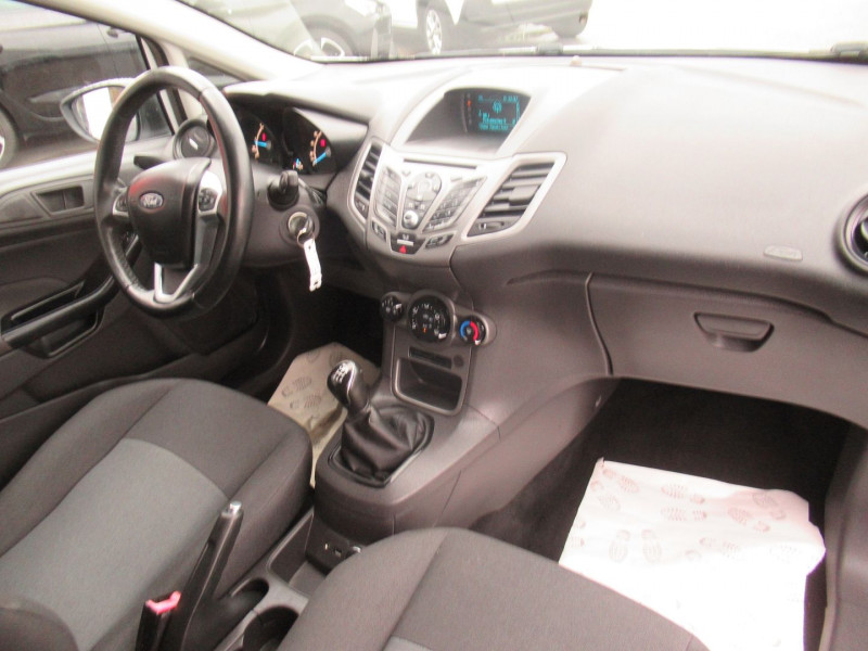 Photo 17 de l'offre de FORD FIESTA AFFAIRES 1.5 TDCI 75CH TREND 3P à 5995€ chez Remiremont automobiles