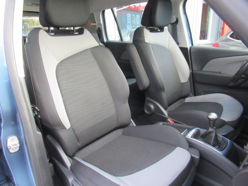 Photo 8 de l'offre de CITROEN GRAND C4 PICASSO BLUEHDI 100CH BUSINESS S&S à 10995€ chez Remiremont automobiles