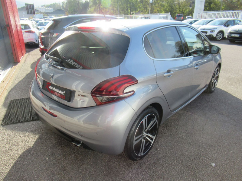 Photo 15 de l'offre de PEUGEOT 208 1.5 BLUEHDI 100CH E6.C GT LINE S&S BVM5 5P à 11995€ chez Remiremont automobiles