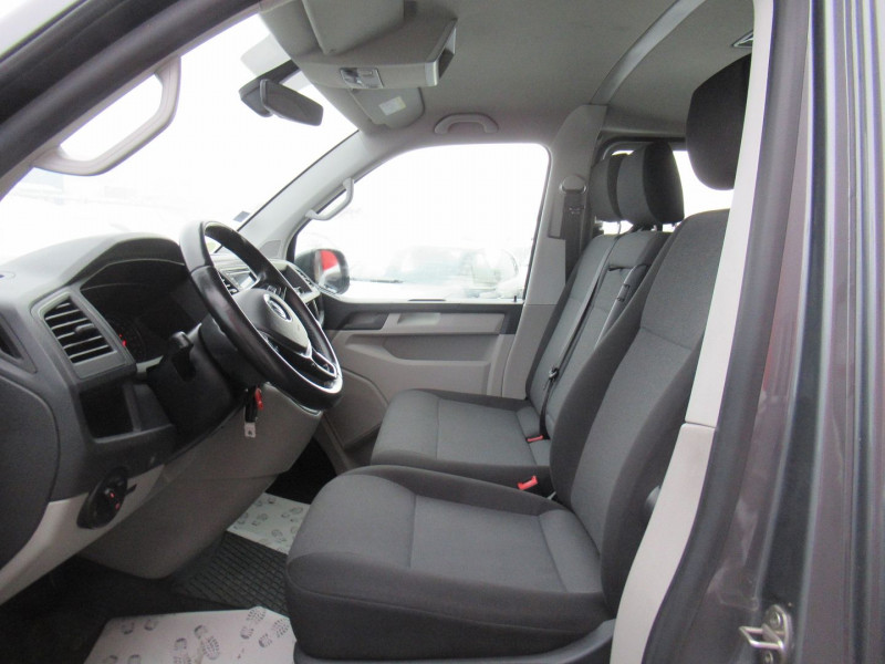 Photo 3 de l'offre de VOLKSWAGEN TRANSPORTER FG 3.0T L1H1 2.0 TDI 150CH PROCAB CONFORT 4MOTION DSG7 à 36995€ chez Remiremont automobiles