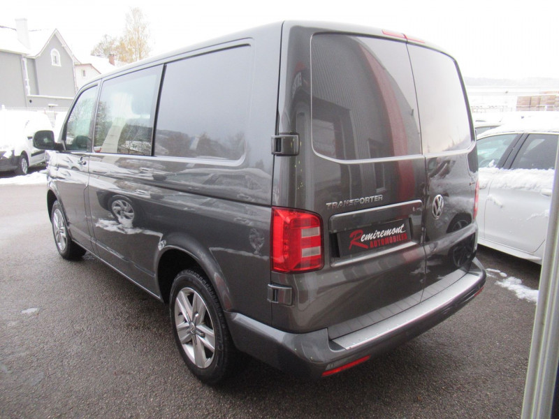 Photo 2 de l'offre de VOLKSWAGEN TRANSPORTER FG 3.0T L1H1 2.0 TDI 150CH PROCAB CONFORT 4MOTION DSG7 à 36995€ chez Remiremont automobiles