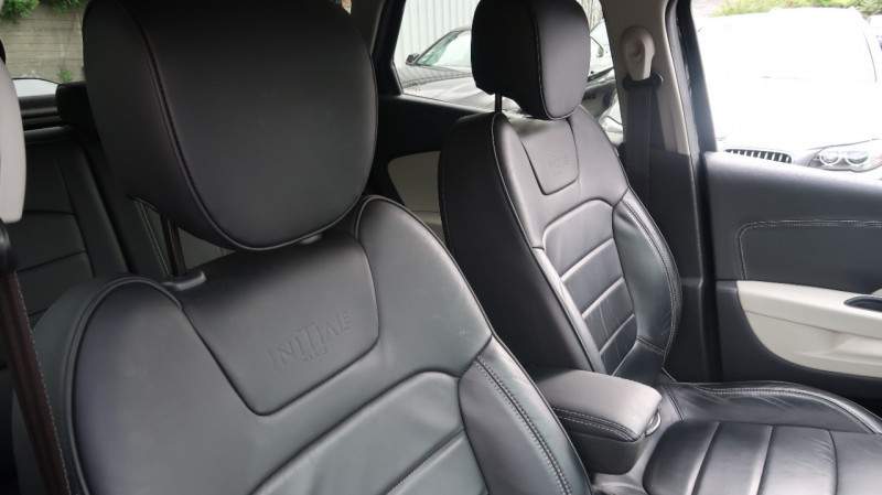 Photo 7 de l'offre de RENAULT CAPTUR 1.3 TCE 150CH FAP INITIALE PARIS EDC à 17890€ chez PCA