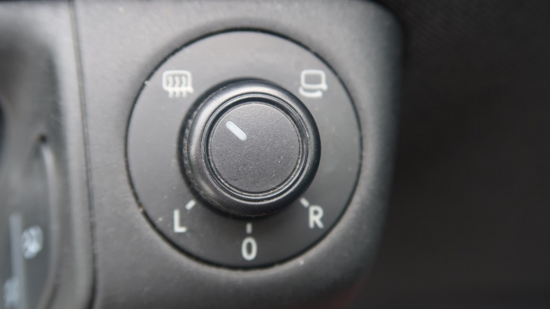 Photo 10 de l'offre de VOLKSWAGEN POLO 1.2 TSI 90CH BLUEMOTION TECHNOLOGY LOUNGE DSG7 5P à 13890€ chez PCA