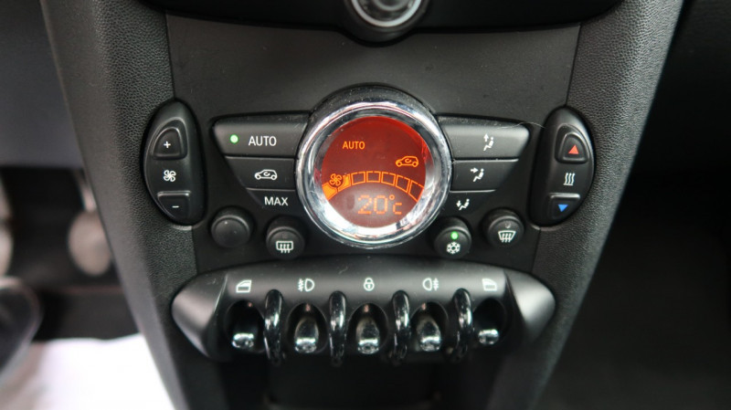 Photo 12 de l'offre de MINI MINI COOPER 122CH PACK CHILI à 11890€ chez PCA