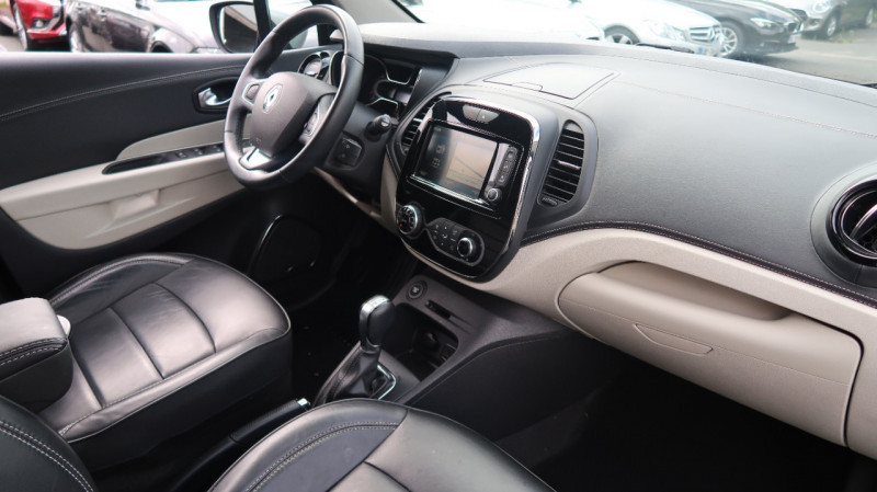 Photo 6 de l'offre de RENAULT CAPTUR 1.3 TCE 150CH FAP INITIALE PARIS EDC à 17890€ chez PCA