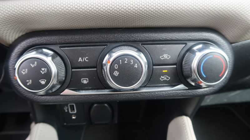 Photo 17 de l'offre de NISSAN MICRA 1.0 DIG-T 117CH N-CONNECTA 2019 à 10490€ chez PCA
