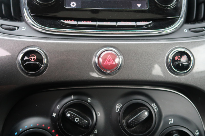 Photo 14 de l'offre de FIAT 500 1.2 8V 69CH LOUNGE à 8890€ chez PCA