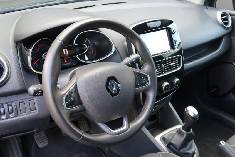 Photo 9 de l'offre de RENAULT CLIO IV 1.2 16V 75CH LIMITED 5P à 9490€ chez PCA