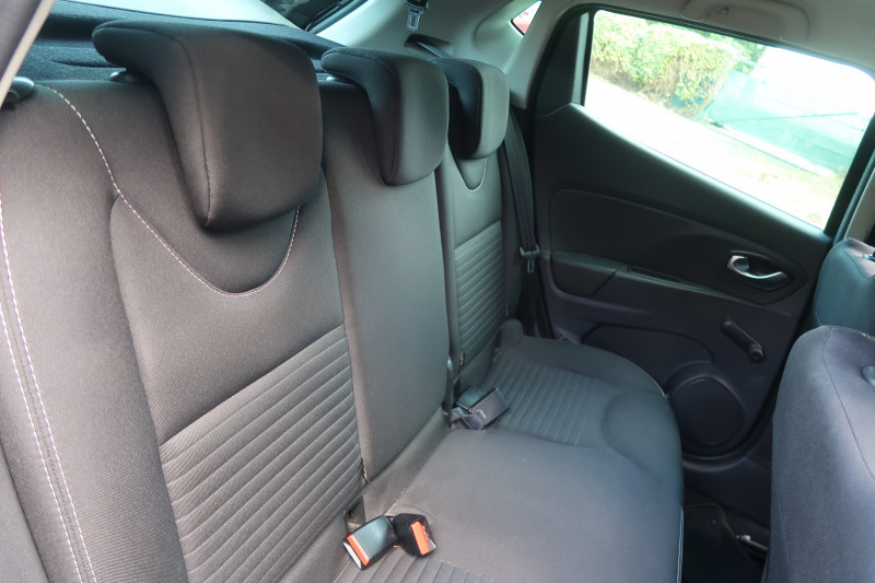 Photo 8 de l'offre de RENAULT CLIO IV 1.2 16V 75CH LIMITED 5P à 9490€ chez PCA