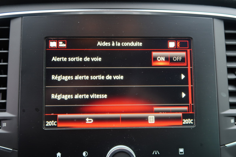 Photo 14 de l'offre de RENAULT MEGANE IV 1.2 TCE 130CH ENERGY LIMITED EDC à 14890€ chez PCA