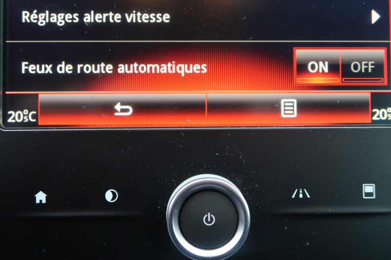 Photo 15 de l'offre de RENAULT MEGANE IV 1.2 TCE 130CH ENERGY LIMITED EDC à 14890€ chez PCA