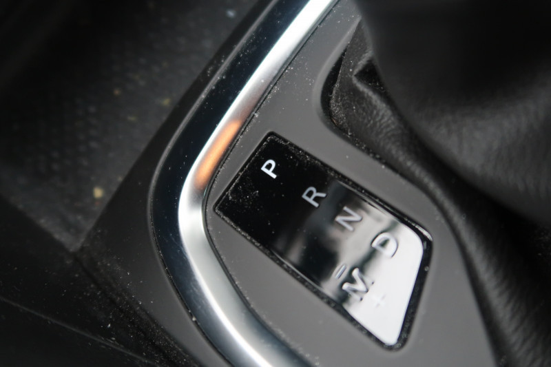 Photo 17 de l'offre de RENAULT MEGANE IV 1.2 TCE 130CH ENERGY LIMITED EDC à 14890€ chez PCA