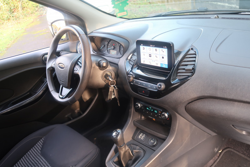 Photo 5 de l'offre de FORD KA+ 1.2 TI-VCT 85CH S&S WHITE EDITION à 9890€ chez PCA