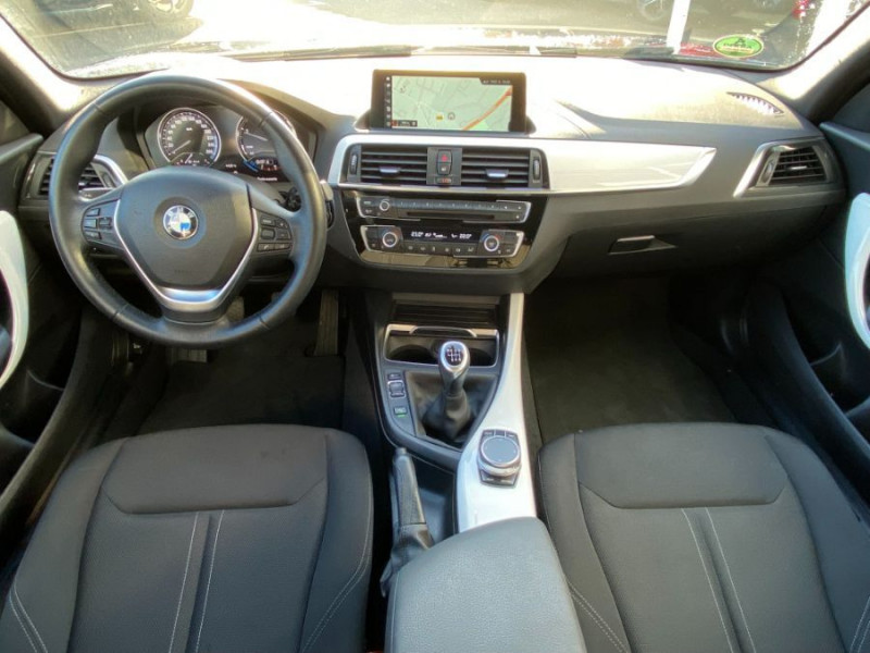 Photo 6 de l'offre de BMW SERIE 1 (F20) 118D BV6 150 URBAN CHIC GPS JA17 à 23490€ chez Mérignac auto