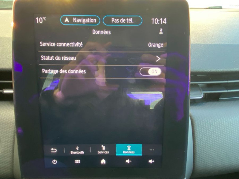 Photo 18 de l'offre de RENAULT CLIO V TCe 100 ZEN Suréquipée GPS 9.3" Camera à 14750€ chez Mérignac auto