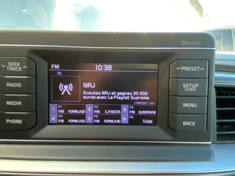 Photo 18 de l'offre de KIA CEED III 1.0 T-GDI 100 BV6 CONCEPT Bluetooth à 16950€ chez Mérignac auto