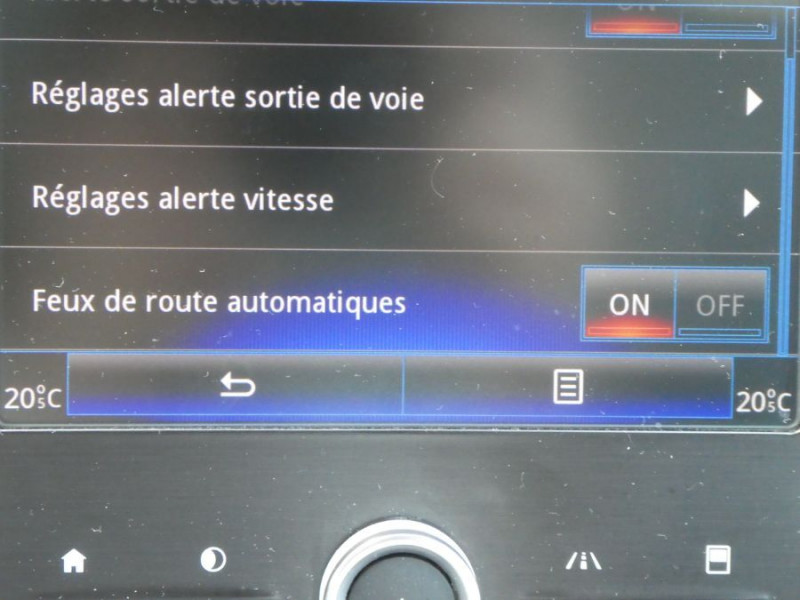 Photo 16 de l'offre de RENAULT MEGANE IV 1.5 DCI 115 BV6 BUSINESS GPS Radars à 15450€ chez Mérignac auto