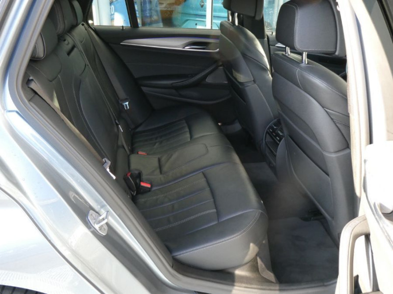 Photo 14 de l'offre de BMW SERIE 5 TOURING 530d 265 BVA XDRIVE M SPORT Display Key à 39900€ chez Mérignac auto