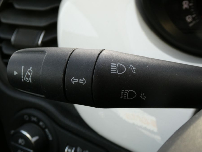 Photo 29 de l'offre de FIAT 500 X 1.6 MultiJet 120 BV6 LOUNGE GPS JA18 Grip Control à 12490€ chez Mérignac auto