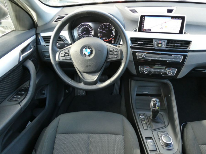 Photo 11 de l'offre de BMW X1 (F48) (2) New SDRIVE 18DA 150 BVA8 EXECUTIVE GPS Hayon Elect. Radars à 31490€ chez Mérignac auto