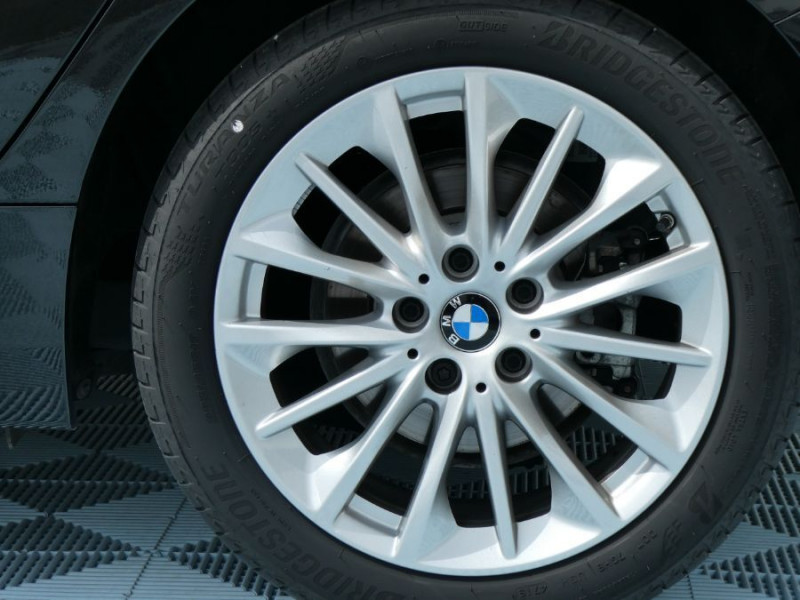 Photo 44 de l'offre de BMW SERIE 1 (F40) 118DA 150 BVA8 BUSINESS GPS Keyless Privacy Glass à 29950€ chez Mérignac auto