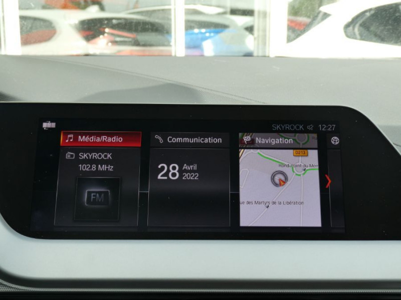 Photo 25 de l'offre de BMW SERIE 1 (F40) 118DA 150 BVA8 BUSINESS GPS Keyless Privacy Glass à 29950€ chez Mérignac auto