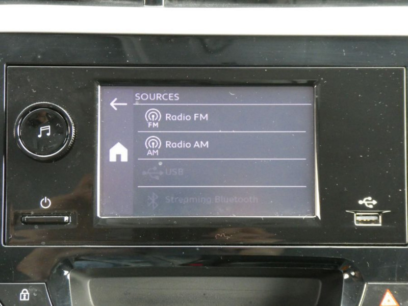 Photo 22 de l'offre de OPEL CORSA 1.2 75 CLIM Bluetooth 5P à 12850€ chez Mérignac auto