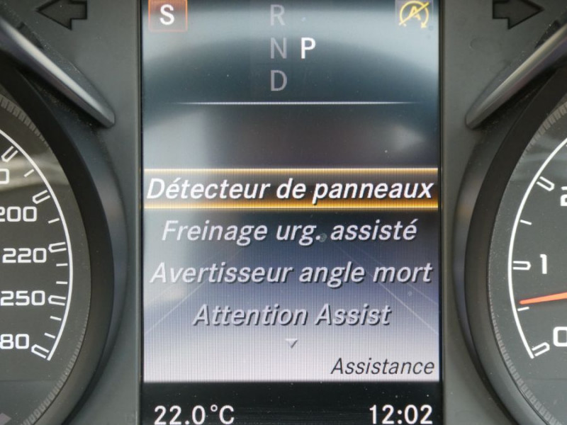 Photo 25 de l'offre de MERCEDES-BENZ CLASSE C CABRIOLET 43 AMG 367cv 9G-Tronic 4MATIC à 54500€ chez Mérignac auto