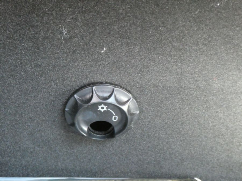 Photo 40 de l'offre de AUDI Q3 II 1.4 TFSI 150 BV6 SPORT Semi CUIR GPS Xénon Key Less à 26700€ chez Mérignac auto