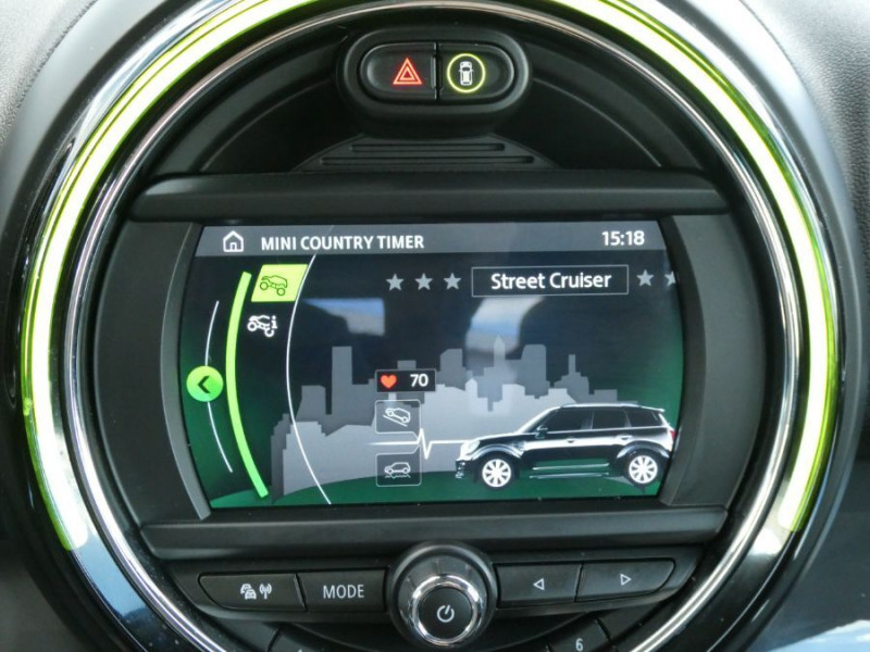 Photo 23 de l'offre de MINI COUNTRYMAN ONE D 115 BVA GPS Camera Semi Cuir à 25900€ chez Mérignac auto